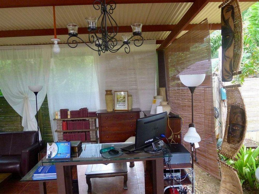 By The Bay, Jacana Bed & Breakfast Puerto Princesa Ngoại thất bức ảnh