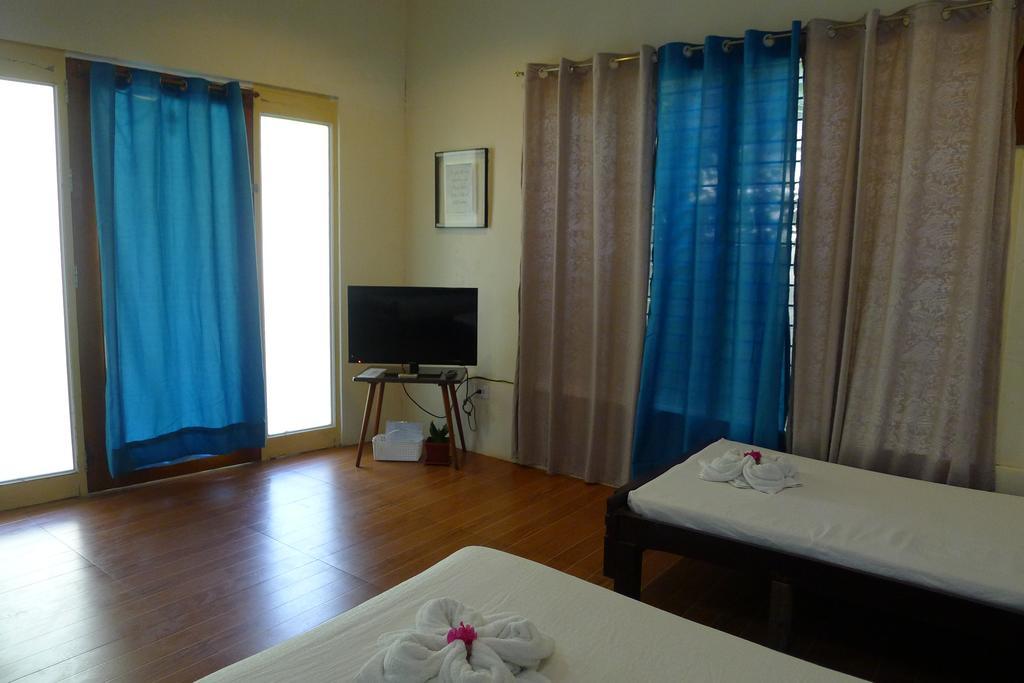 By The Bay, Jacana Bed & Breakfast Puerto Princesa Ngoại thất bức ảnh