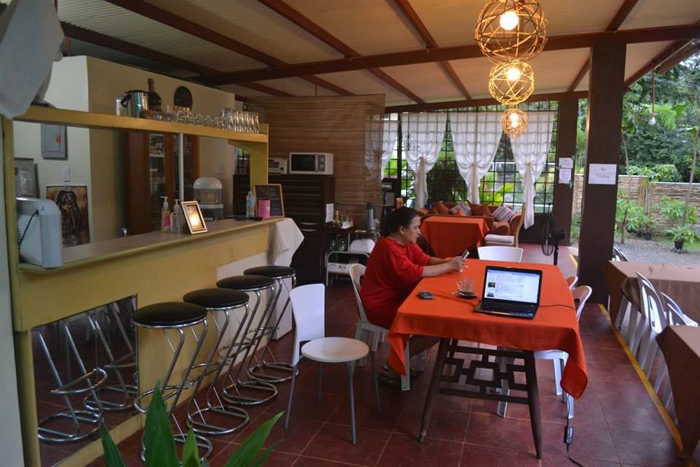 By The Bay, Jacana Bed & Breakfast Puerto Princesa Ngoại thất bức ảnh