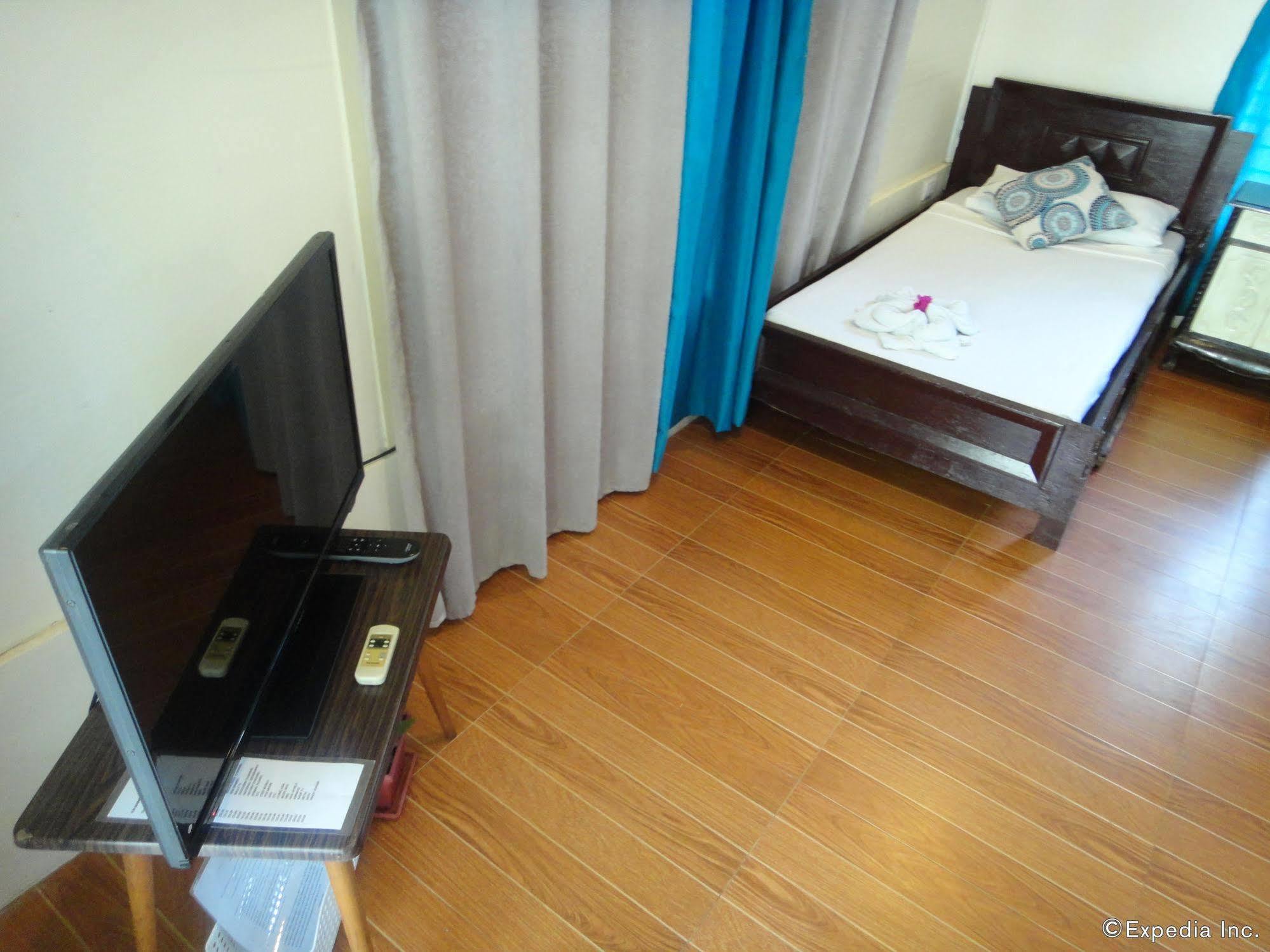 By The Bay, Jacana Bed & Breakfast Puerto Princesa Ngoại thất bức ảnh