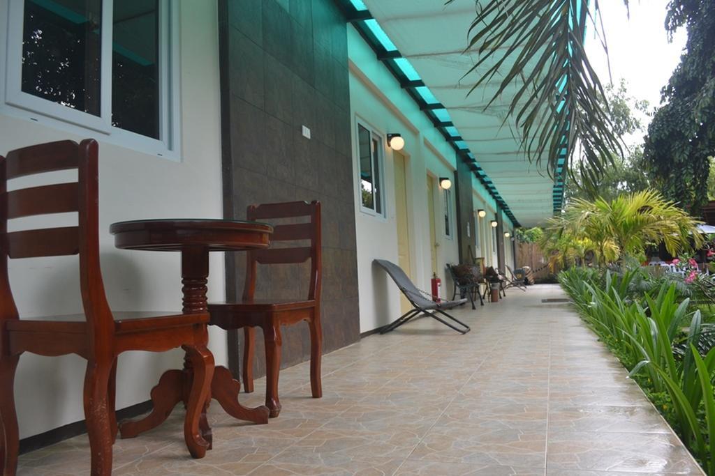 By The Bay, Jacana Bed & Breakfast Puerto Princesa Ngoại thất bức ảnh